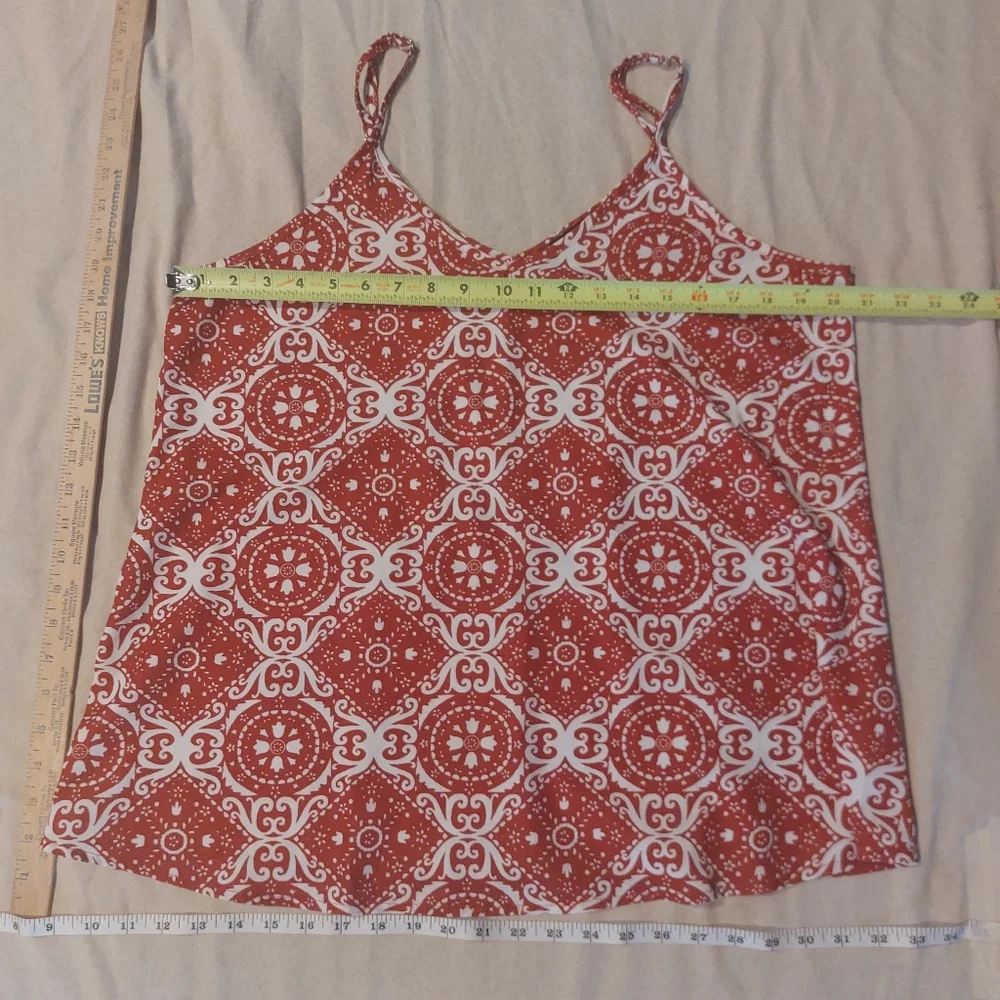 Red Patterned Women's Top - Picture 1 of 3